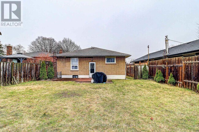 962 Willowdale Ave in Oshawa, ON - Building Photo - Building Photo