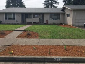 3482-3492 Parish St in Eugene, OR - Building Photo