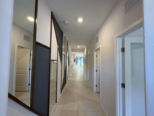 7078 Rockwood Rd in Jupiter, FL - Building Photo - Building Photo