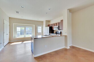 4515 Kind Way in Austin, TX - Building Photo - Building Photo