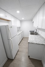 100 Lake Ave, Unit 1 in Hilton, NY - Foto de edificio - Building Photo