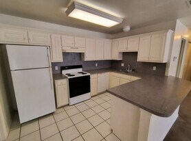 3900 Stuart Rd in Denton, TX - Building Photo