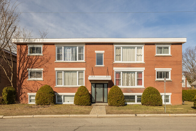 196 Cantin St in Ottawa, ON - Building Photo - Building Photo