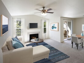 The Docks at Redmond Lakeview in Redmond, WA - Building Photo