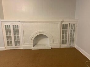 6327 N Oakley Ave in Chicago, IL - Building Photo - Building Photo