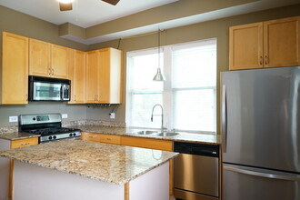 3134 N Leavitt St in Chicago, IL - Building Photo - Building Photo