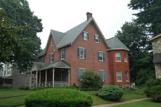 Rothrock Manor in West Chester, PA - Building Photo - Building Photo