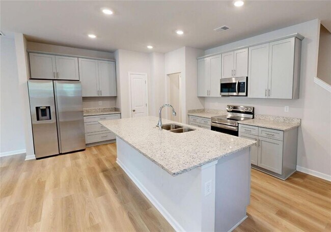 504 John Harm Wy in Gainesville, GA - Building Photo - Building Photo