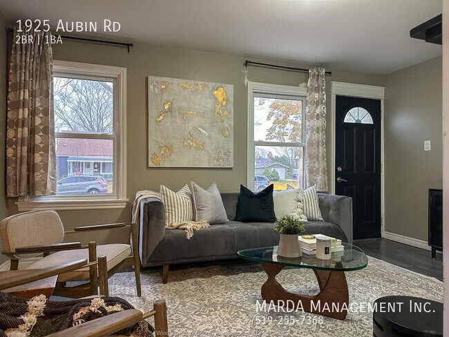 1925 Aubin Rd in Windsor, ON - Building Photo - Building Photo