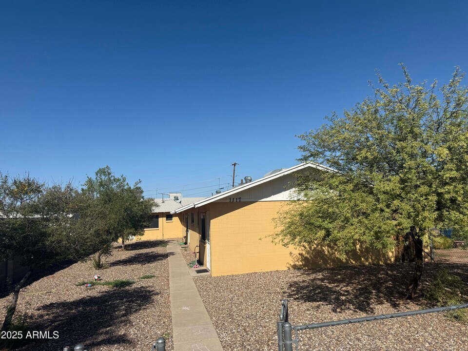 1117 N Park Ave in Casa Grande, AZ - Building Photo