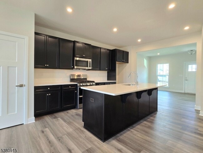 32 Owen Ct in Franklin Township, NJ - Building Photo - Building Photo
