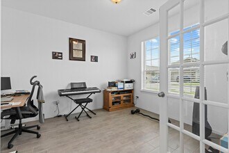 9658 Caney Trails Rd in Cut And Shoot, TX - Building Photo - Building Photo