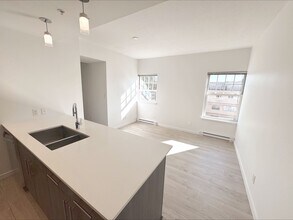 2975 Oak St in Vancouver, BC - Building Photo - Building Photo