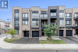 3036 Silvertip Common in Oakville, ON - Building Photo - Building Photo