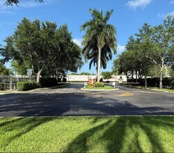 3340 Palomino Dr in Hollywood, FL - Building Photo - Building Photo