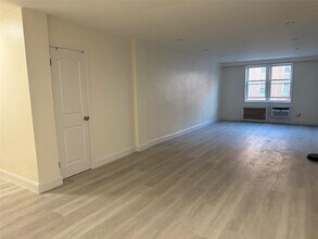 140-65 Beech Ave in Queens, NY - Building Photo - Building Photo