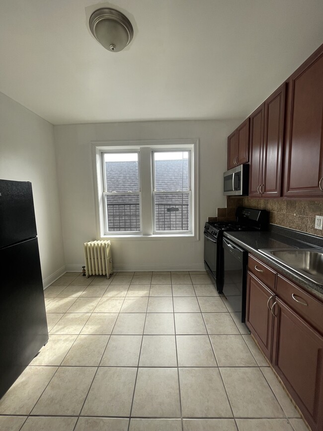 44 W 26th St, Unit 16