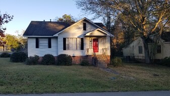 216 Stevens Dr in Hattiesburg, MS - Building Photo