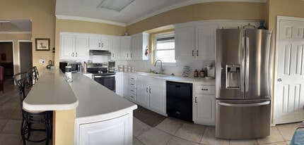 1209 Pompano Ave in Port Isabel, TX - Building Photo - Building Photo