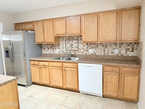 12247 N Cherry Hills Dr W in Sun City, AZ - Building Photo - Building Photo