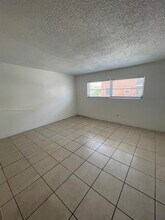 16851 NE 18th Ave in North Miami Beach, FL - Building Photo - Building Photo
