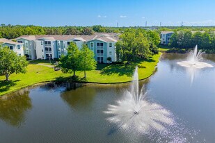 Oviedo Grove in Oviedo, FL - Building Photo