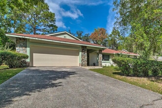 6 Shumard Ct N in Homosassa, FL - Building Photo - Building Photo