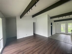 224 Blackberry Rd in Liverpool, NY - Building Photo - Building Photo