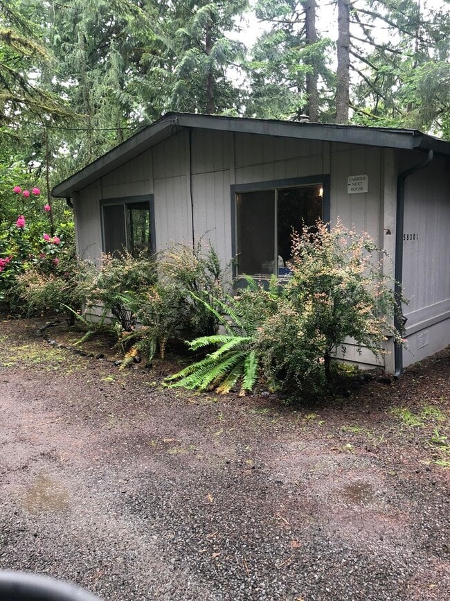 58301 E Sleepy Hollow Dr in Sandy, OR - Building Photo - Building Photo