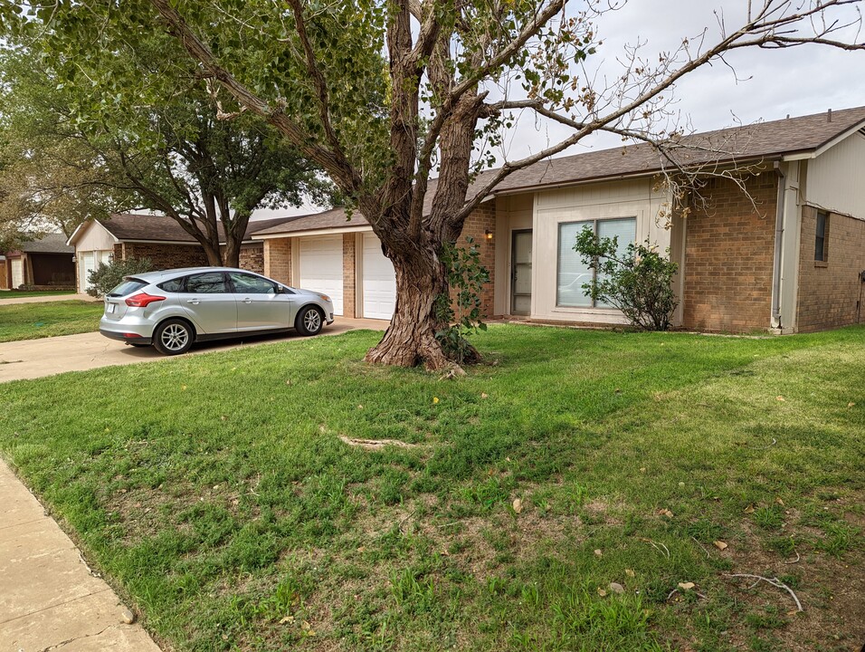 5926 10th Dr in Lubbock, TX - Building Photo