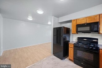 7727 Langdon St in Philadelphia, PA - Building Photo - Building Photo