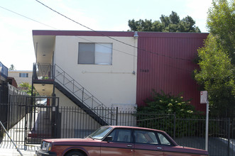 2662 23rd Ave in Oakland, CA - Foto de edificio - Building Photo