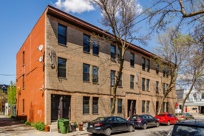 2607 De Coleraine St in Montréal, QC - Building Photo - Building Photo