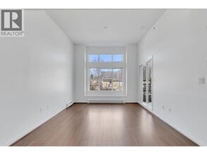 5665 Irmin St in Burnaby, BC - Building Photo - Building Photo