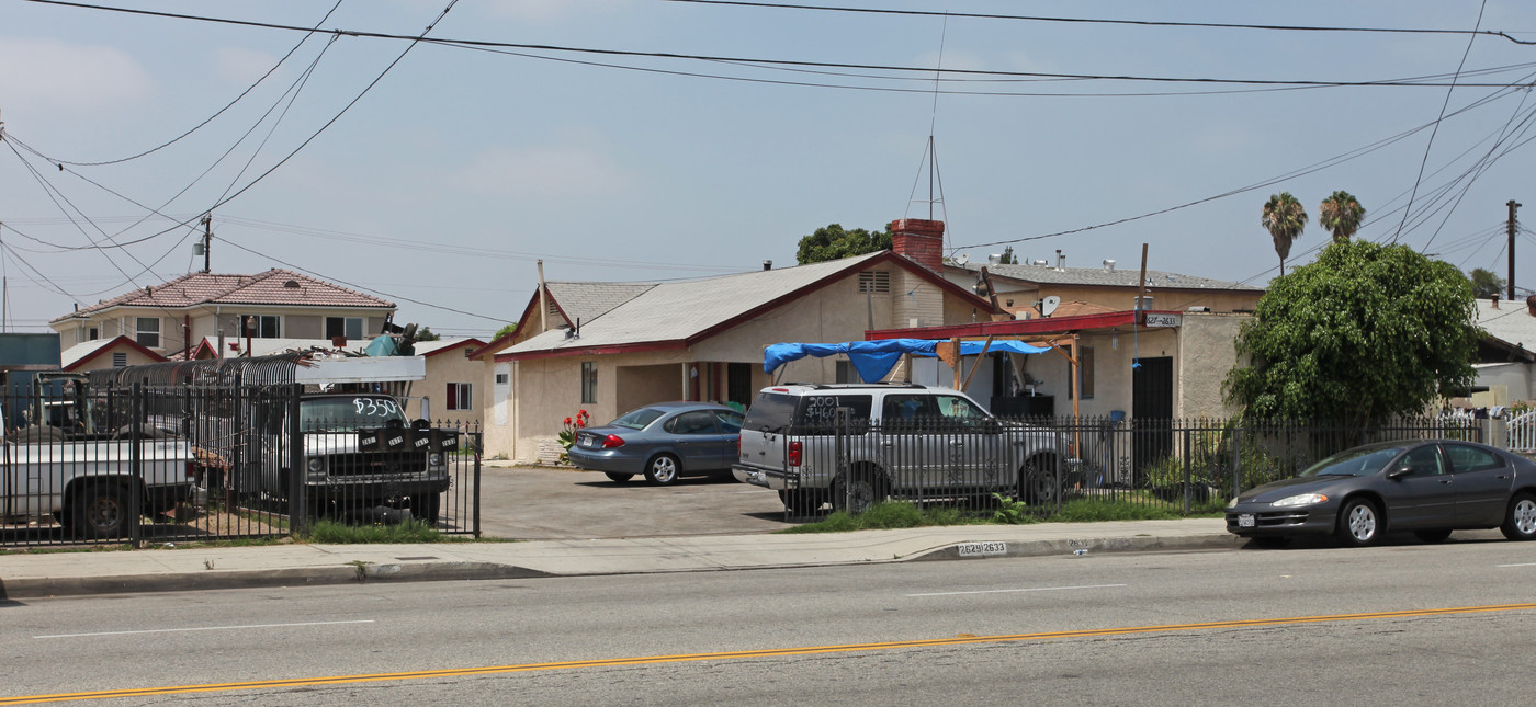 2627 Tyler Ave in El Monte, CA - Building Photo