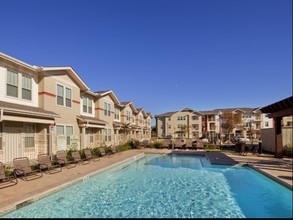 Crestshire Village in Dallas, TX - Building Photo - Building Photo