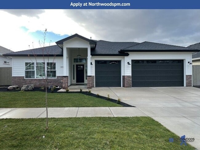 property at 3858 Arizona Dr