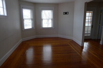 32 Chestnut St in Belmont, MA - Building Photo - Building Photo