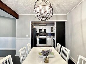 1347 Indian Way NW in Lilburn, GA - Building Photo - Building Photo