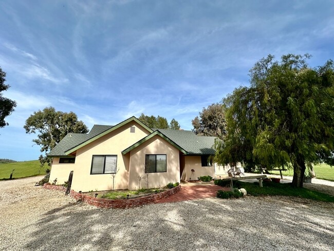property at 1565 Sutliff Rd