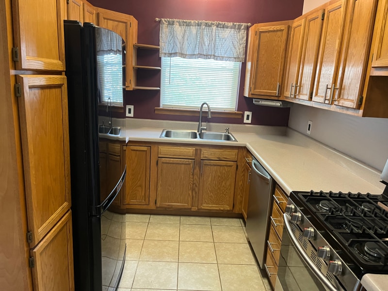 1025 Sawyer Rd in Toledo, OH - Building Photo