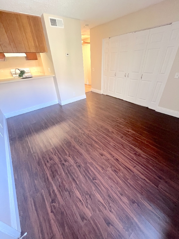 390 N San Antonio Ave in Upland, CA - Building Photo - Building Photo