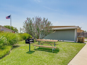 Winchester Run in Oklahoma City, OK - Building Photo - Building Photo