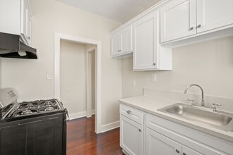 Bonnie Brae Apartments in Los Angeles, CA - Building Photo - Building Photo