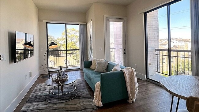 property at 1508 Blodgett St