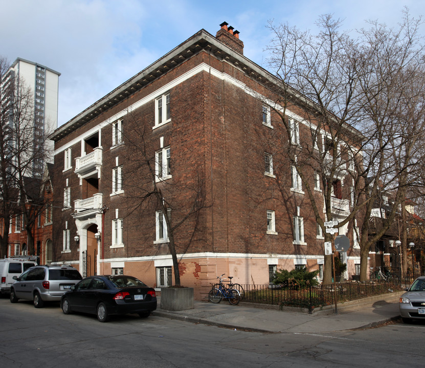 2 Prospect St in Toronto, ON - Building Photo