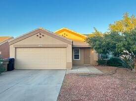 8150 N 112th Ave in Peoria, AZ - Building Photo