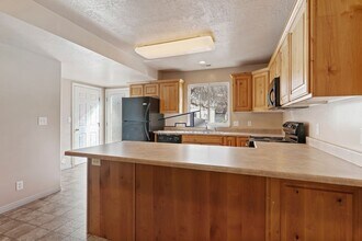 1077 1675 S in Ogden, UT - Foto de edificio - Building Photo