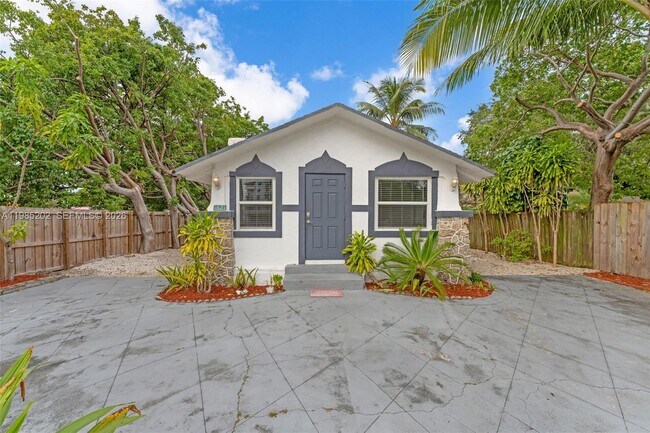 1621 NW 55th St in Miami, FL - Building Photo - Building Photo