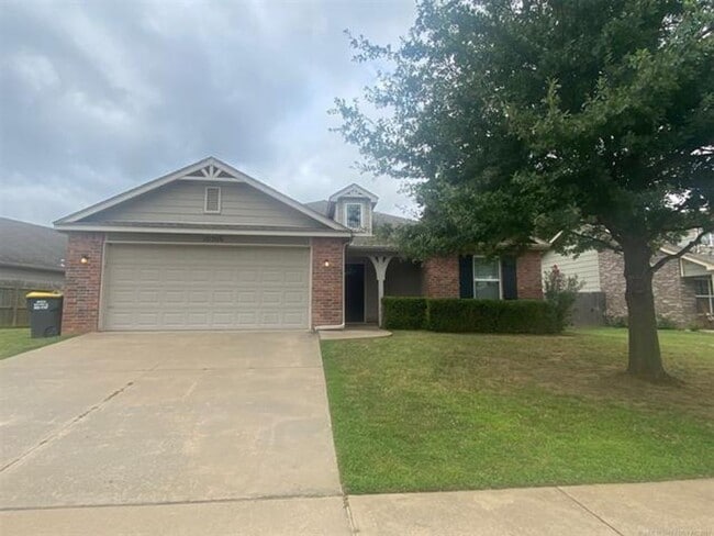 property at 10306 S Prescott St